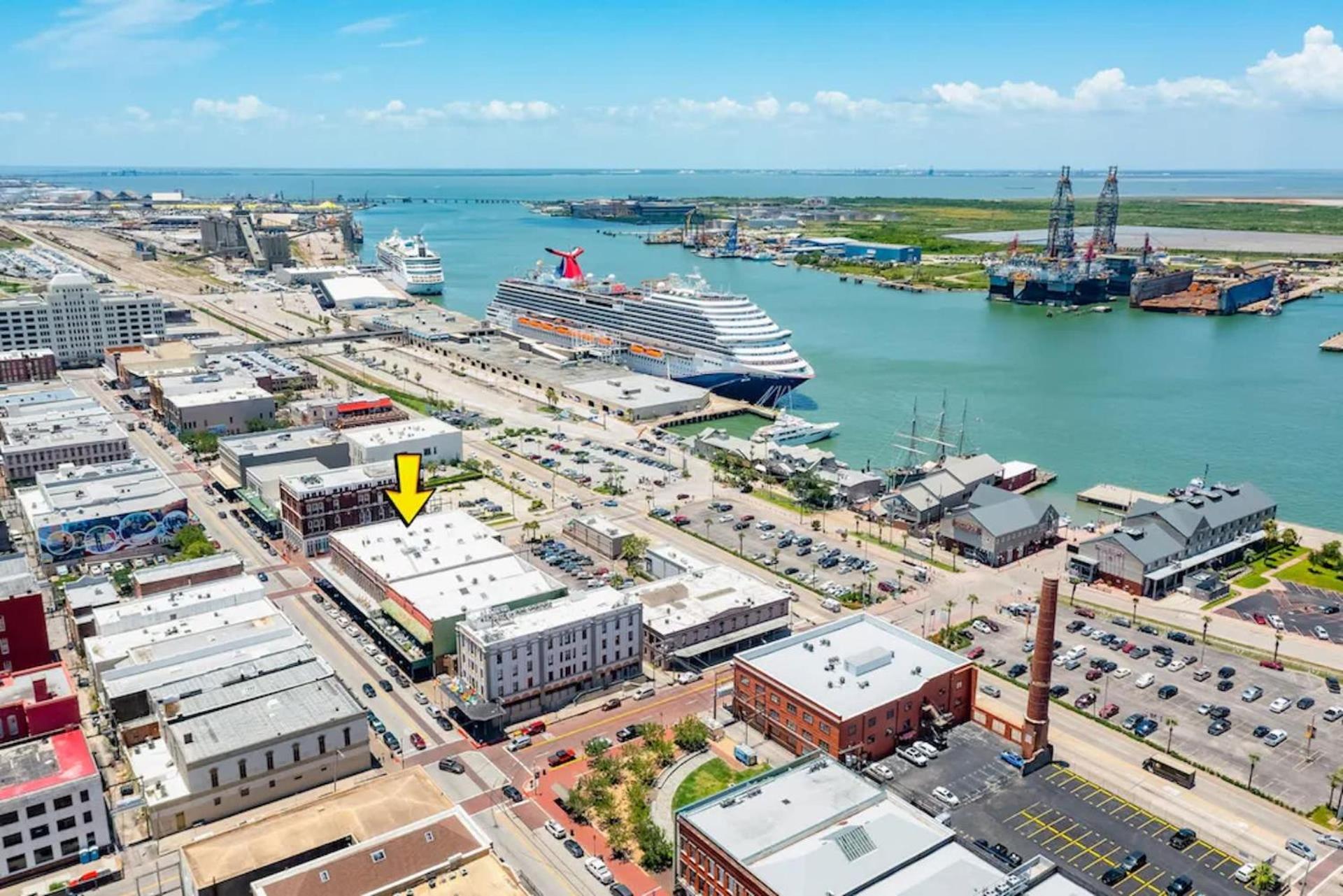 Historic Strand Lofts By 3Rd Coast Getaways Apartment Galveston Exterior photo