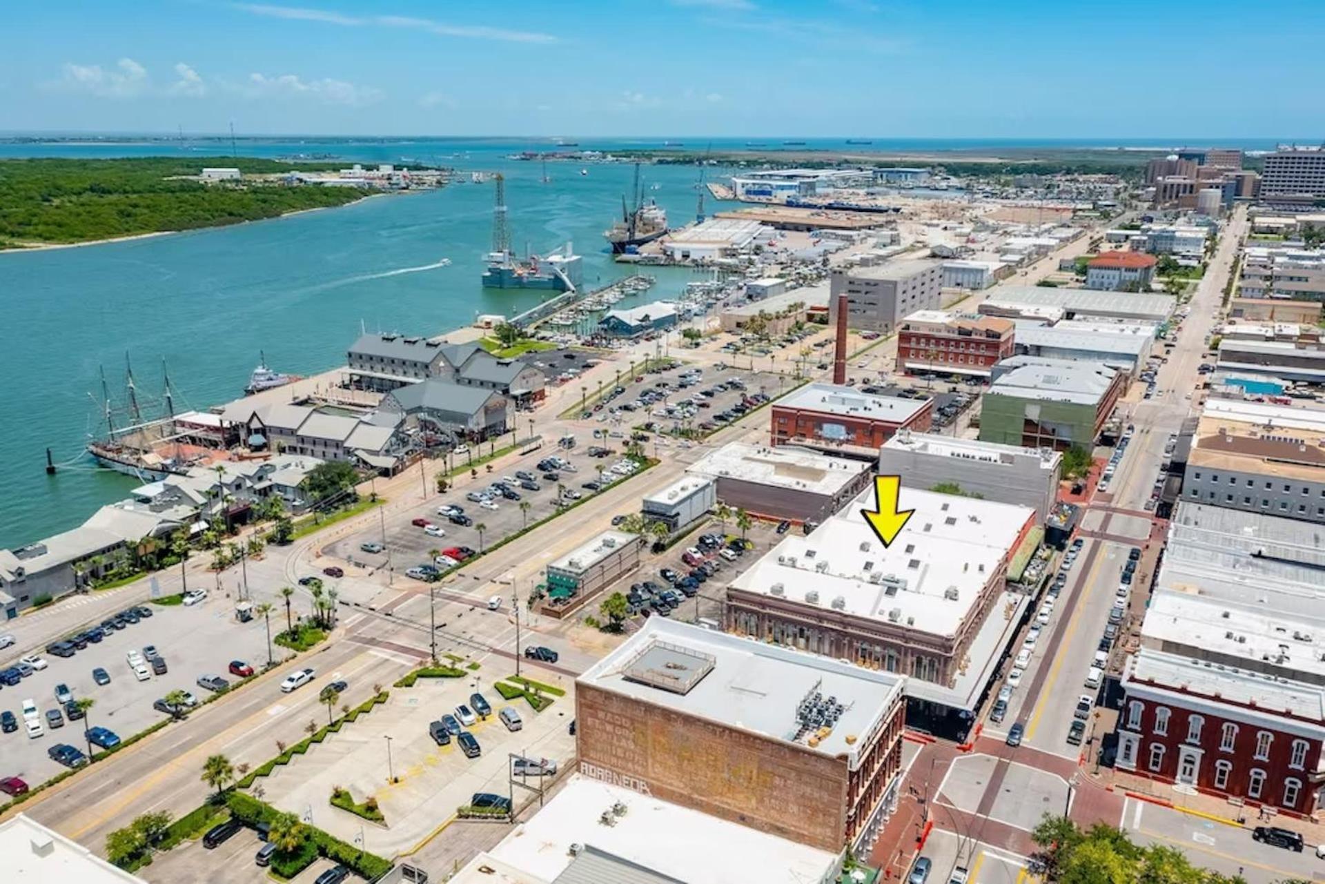 Historic Strand Lofts By 3Rd Coast Getaways Apartment Galveston Exterior photo